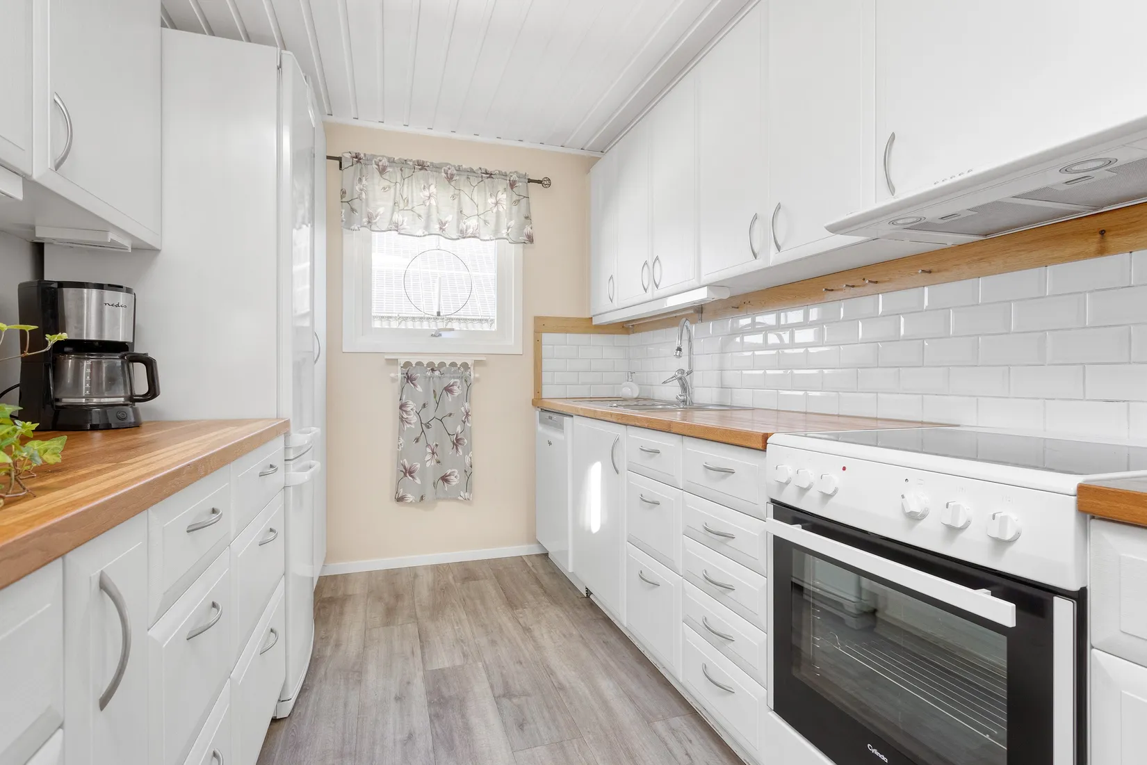 Radhus, Björnbärsvägen 11, Hagaberg, Lindesberg