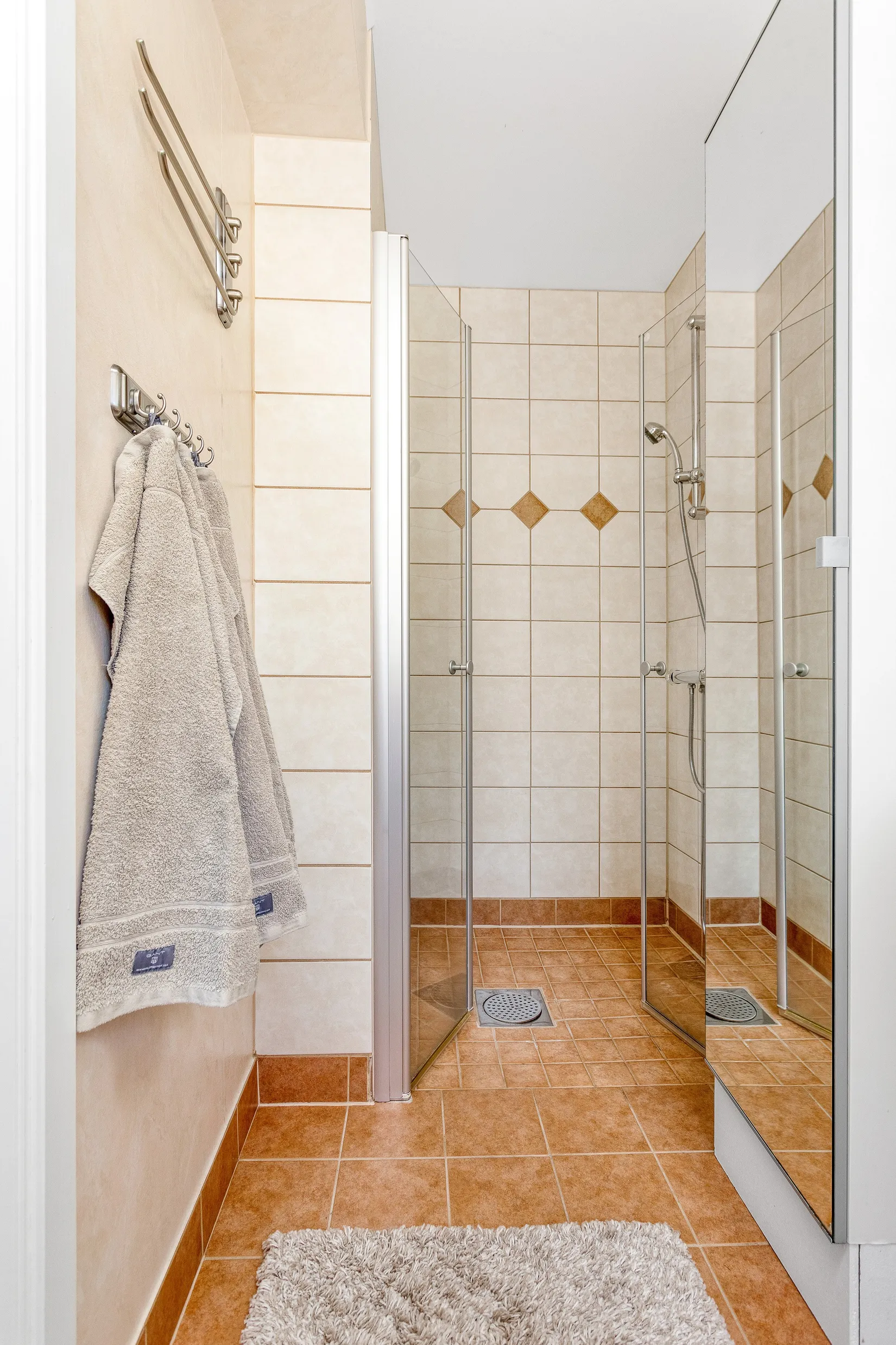 Radhus, Björnbärsvägen 11, Hagaberg, Lindesberg