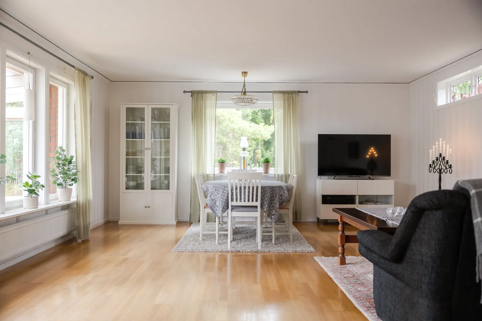 Villa, Myråsvägen 24, Valbo, Gävle