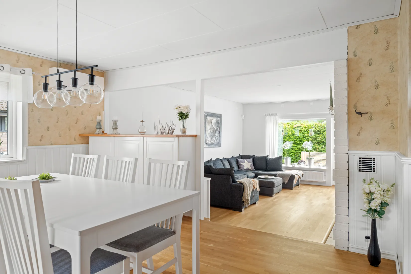 Villa, Gudmundvägen 13B, Färingsö Stenhamra, Ekerö