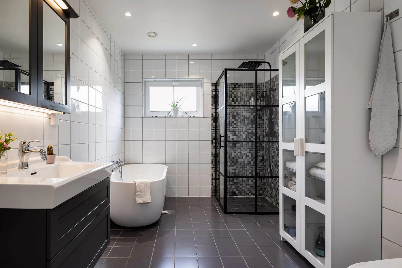 Villa, Anders Petters väg 40, Örebro