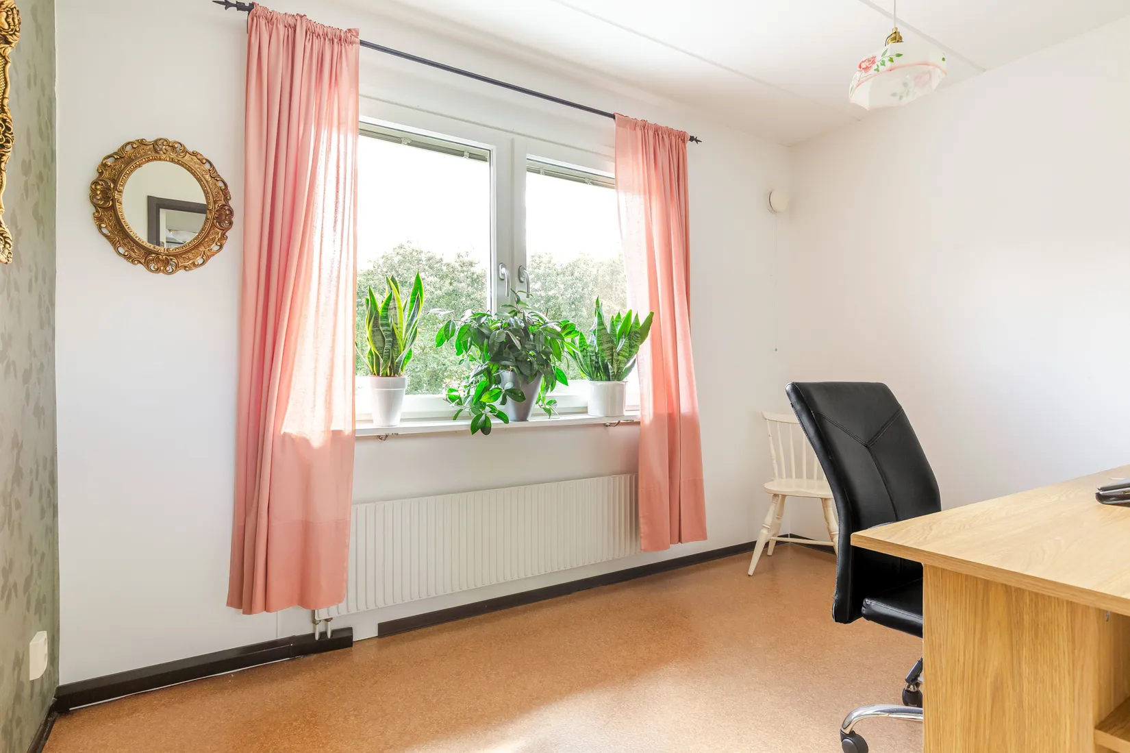 Radhus, Hövdingavägen 21B, Södra Bomhus, Gävle