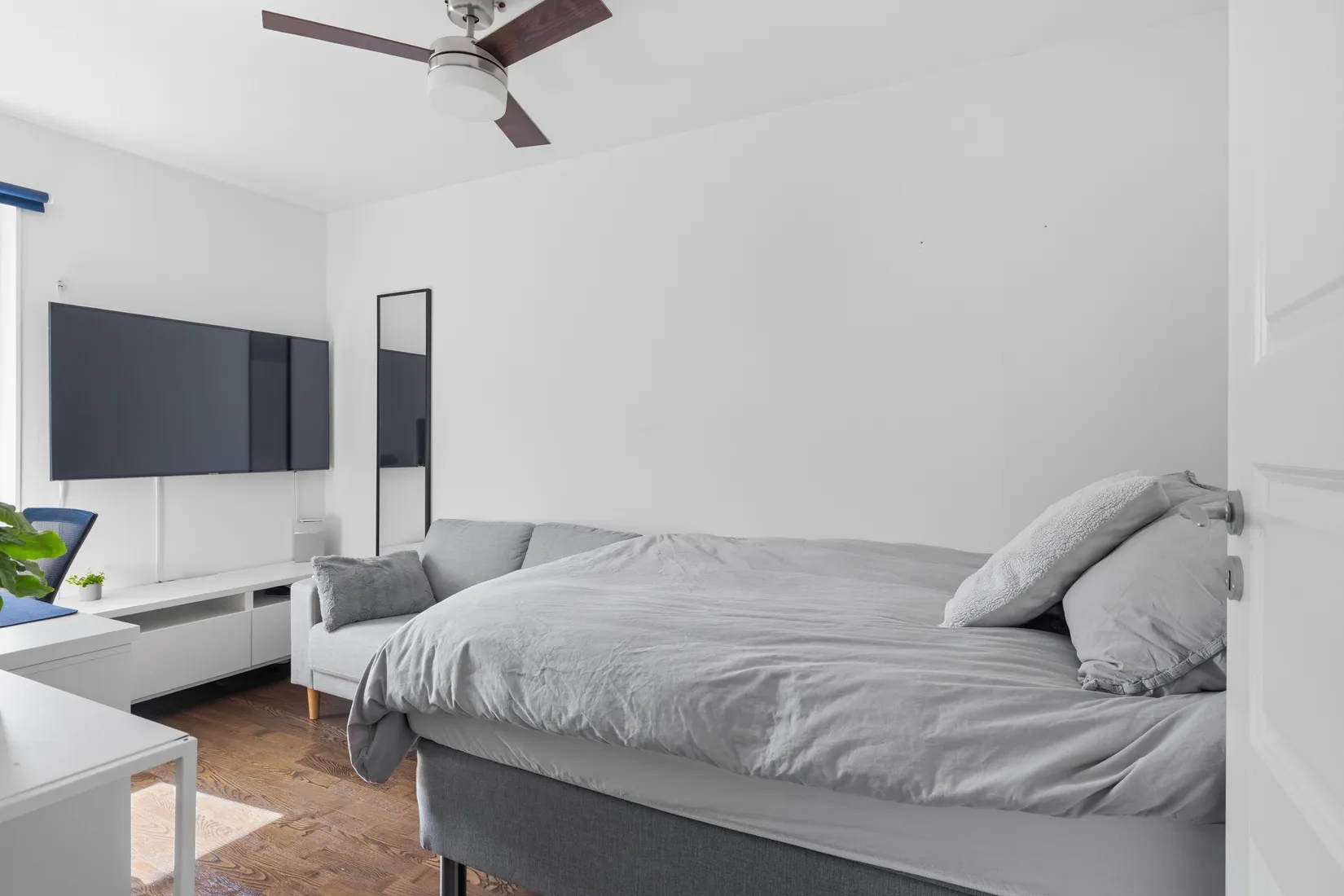 Radhus, Tegvägen 33, Solgårdsgärde, Vallentuna