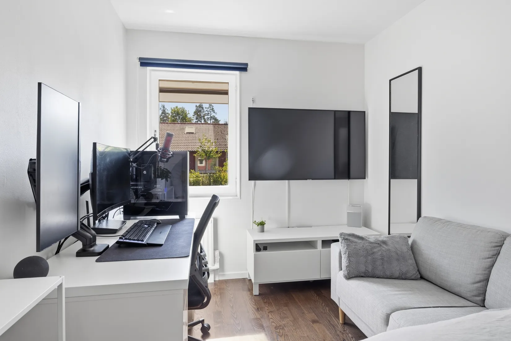 Radhus, Tegvägen 33, Solgårdsgärde, Vallentuna