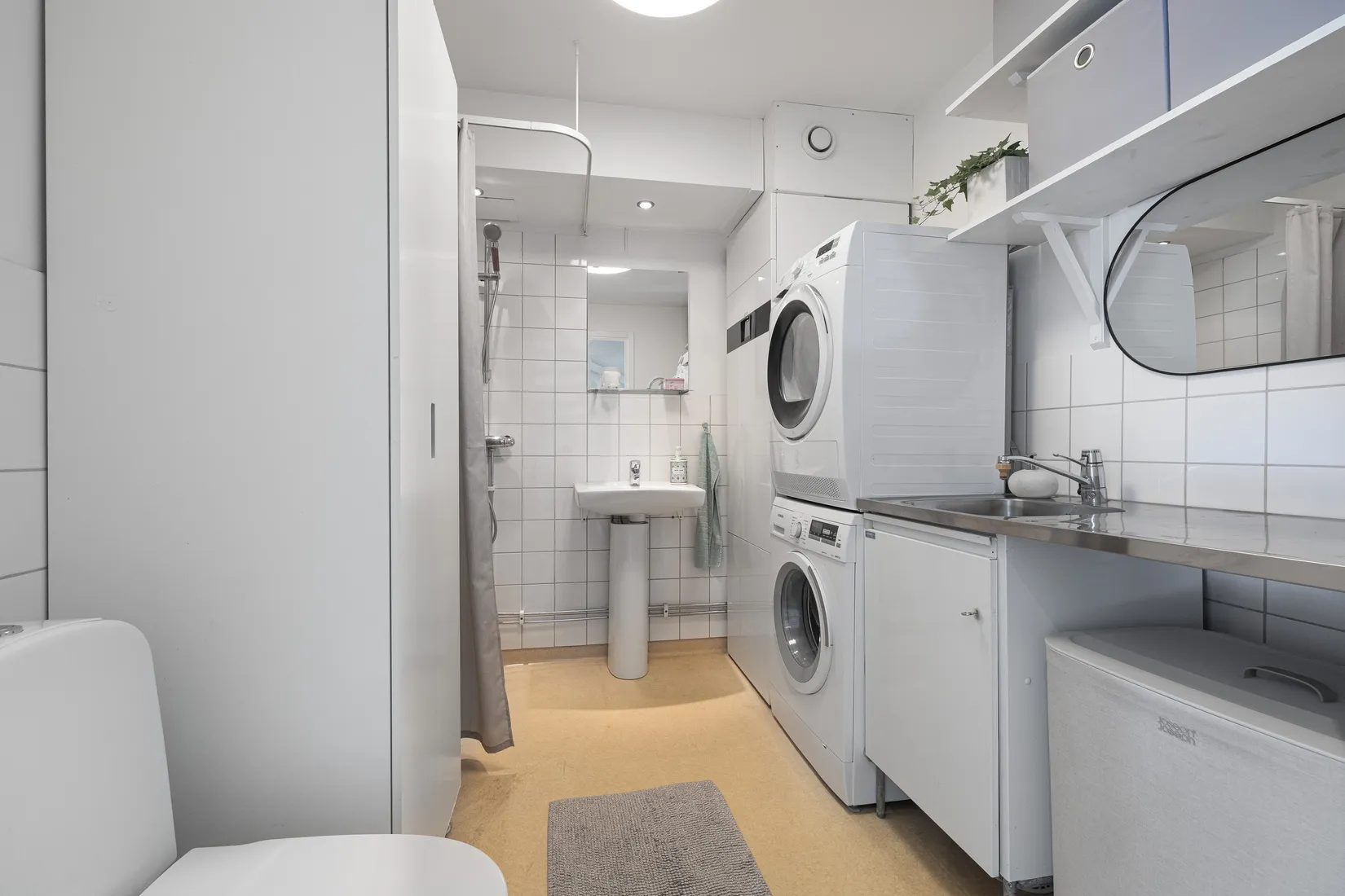 Radhus, Tegvägen 33, Solgårdsgärde, Vallentuna