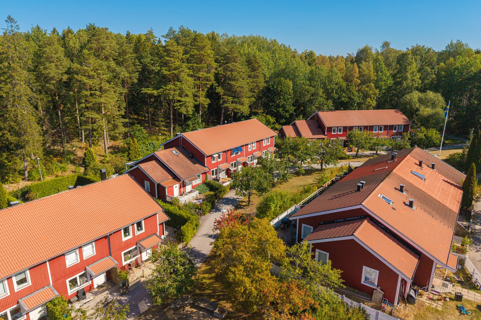 Radhus, Tegvägen 33, Solgårdsgärde, Vallentuna
