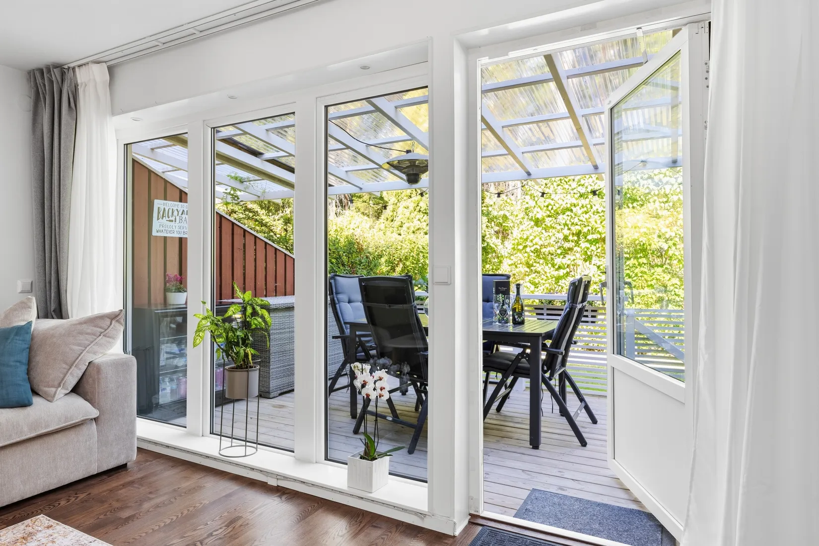 Radhus, Tegvägen 33, Solgårdsgärde, Vallentuna
