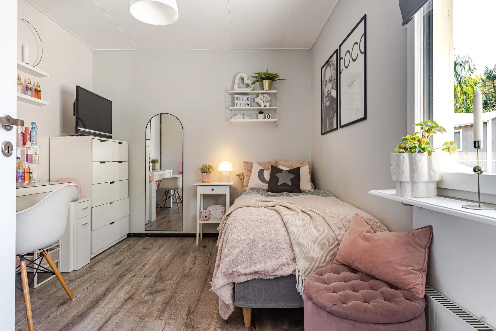 Radhus, Lärksoppsgatan  120, Bergvreten, Enköping