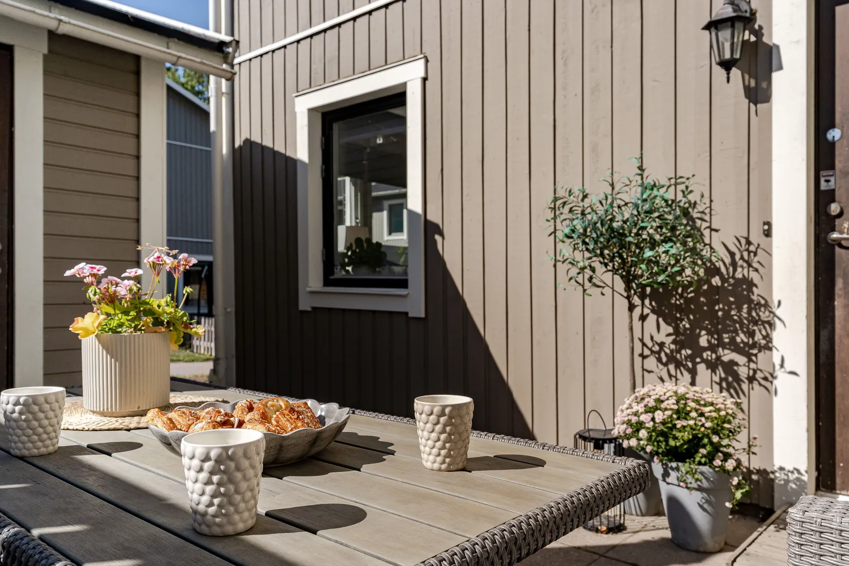 Radhus, Lärksoppsgatan  120, Bergvreten, Enköping