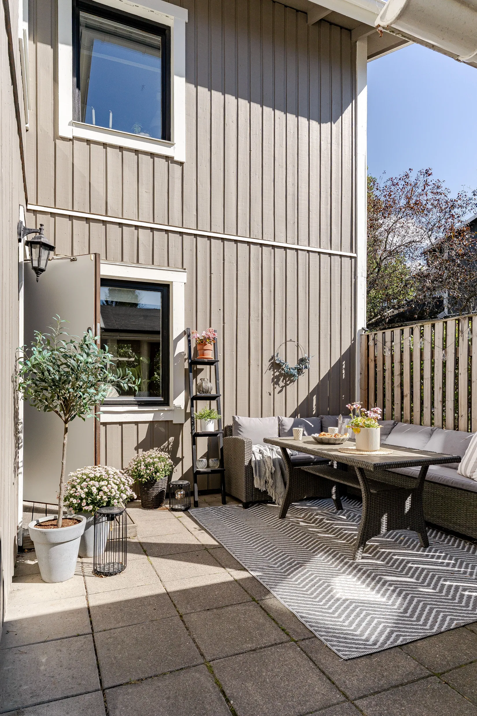 Radhus, Lärksoppsgatan  120, Bergvreten, Enköping