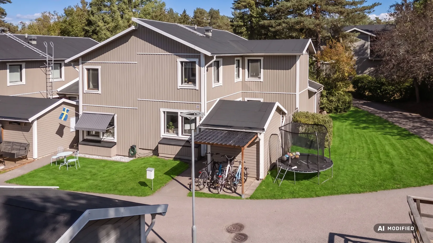 Radhus, Lärksoppsgatan  120, Bergvreten, Enköping