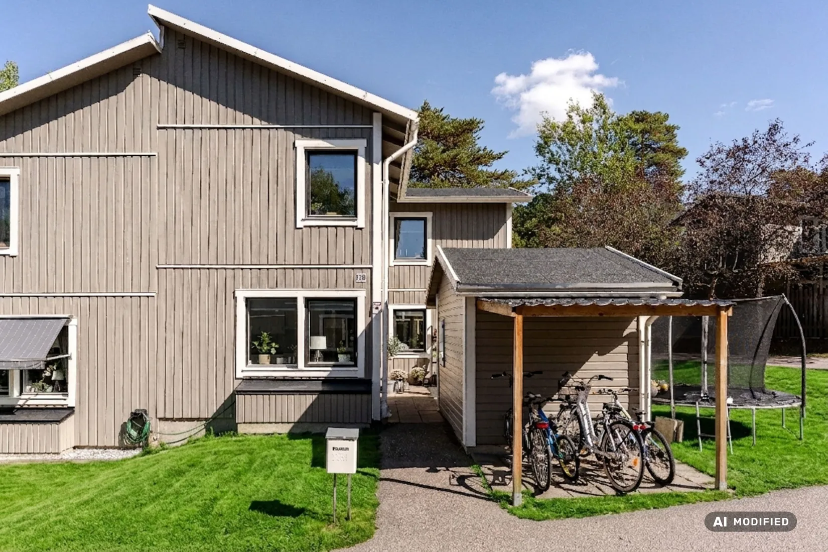 Radhus, Lärksoppsgatan  120, Bergvreten, Enköping