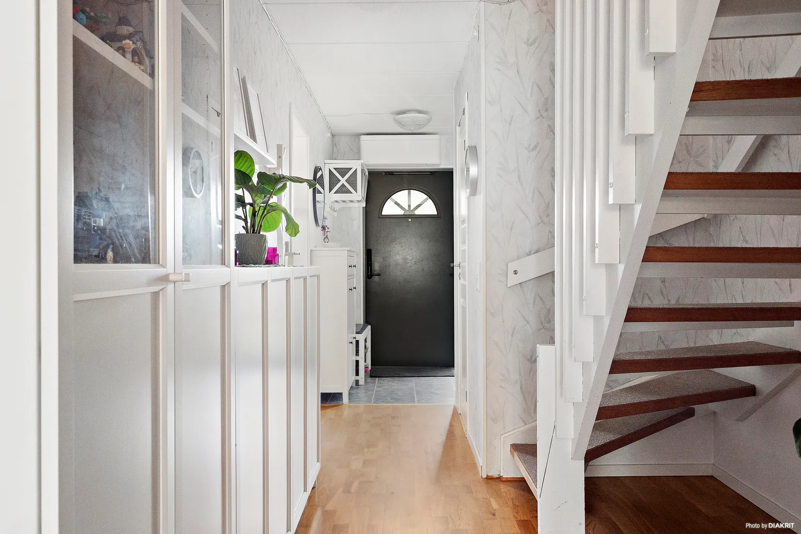 Radhus, Krokdalsvägen 42, Bollebygd