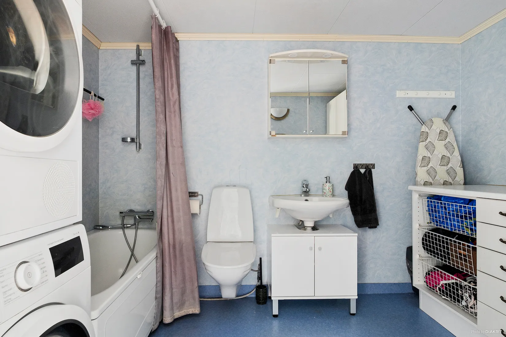 Radhus, Krokdalsvägen 42, Bollebygd