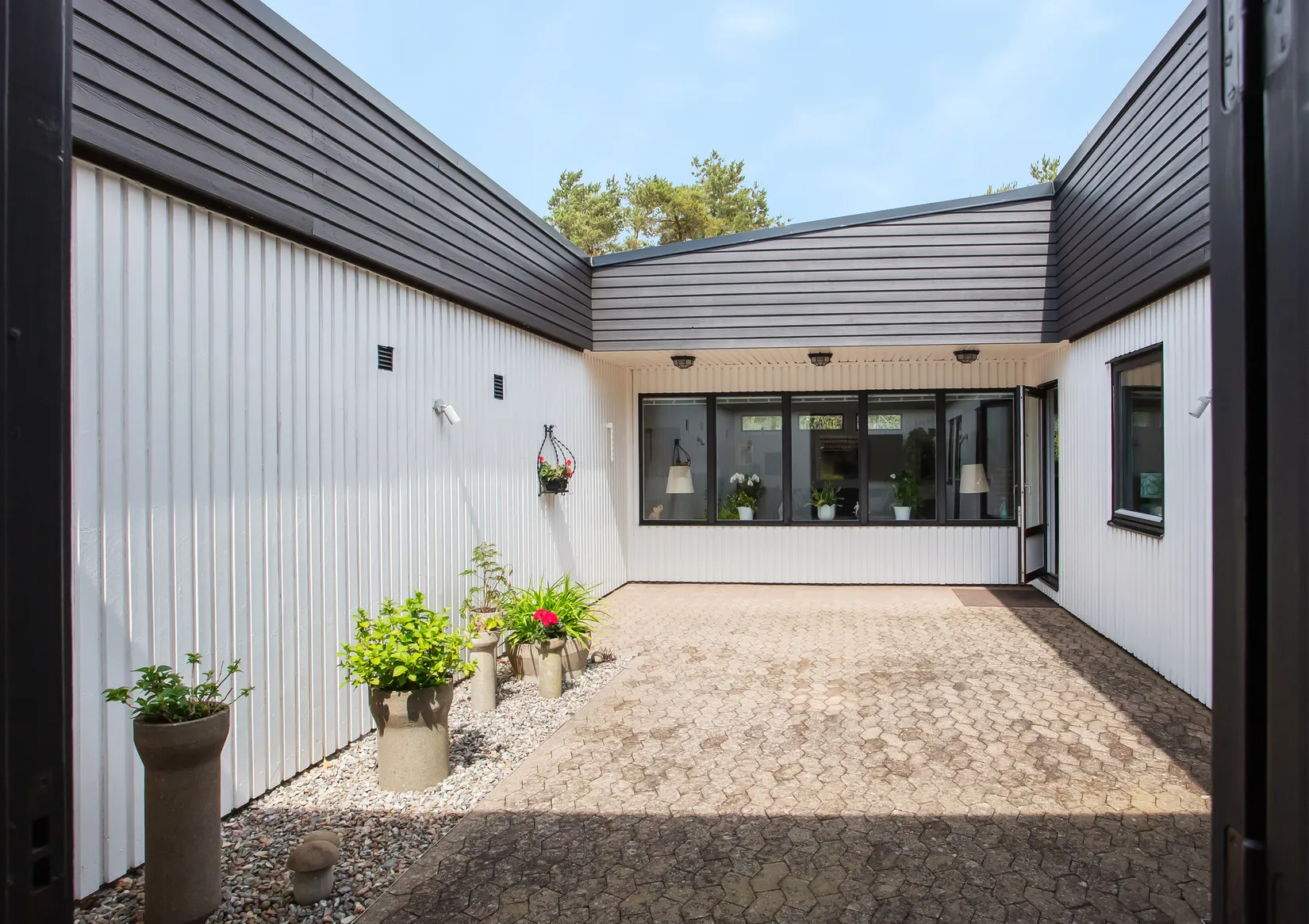 Villa, Almvägen 31, Nybrostrand, Ystad