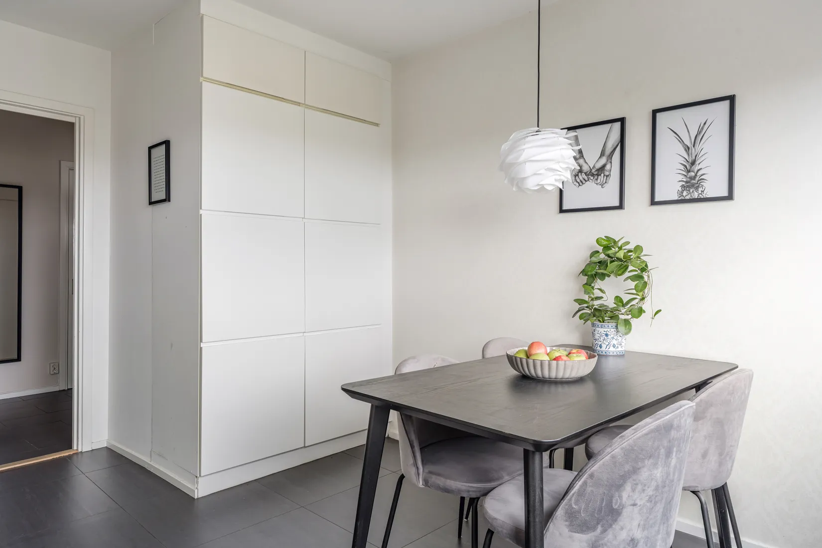 Bostadsrätt, Kometvägen 23, högst upp, Grindtorp, Täby