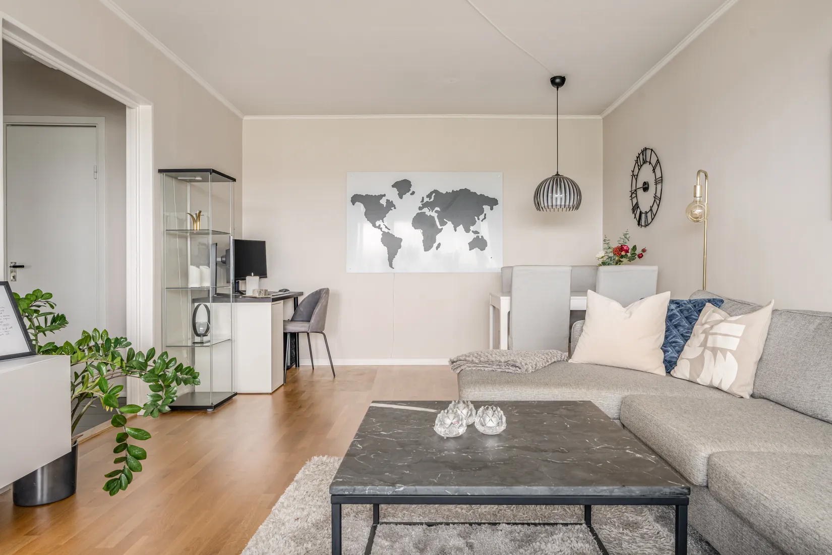 Bostadsrätt, Kometvägen 23, högst upp, Grindtorp, Täby
