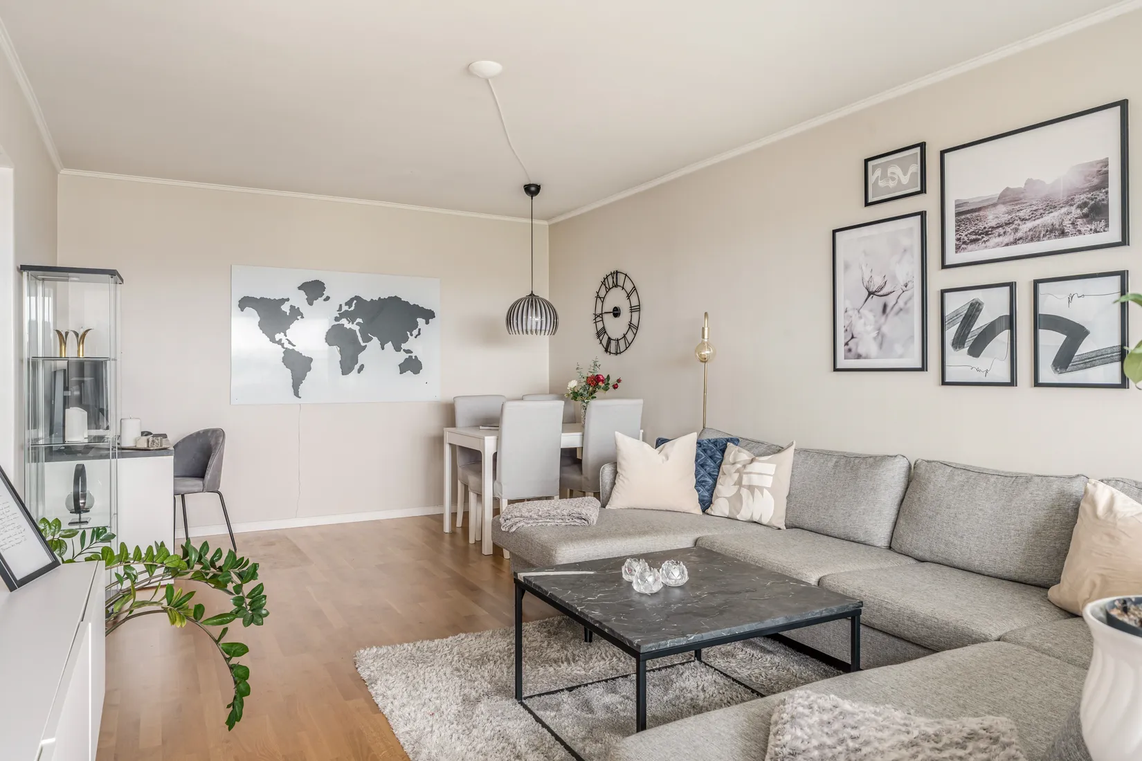 Bostadsrätt, Kometvägen 23, högst upp, Grindtorp, Täby