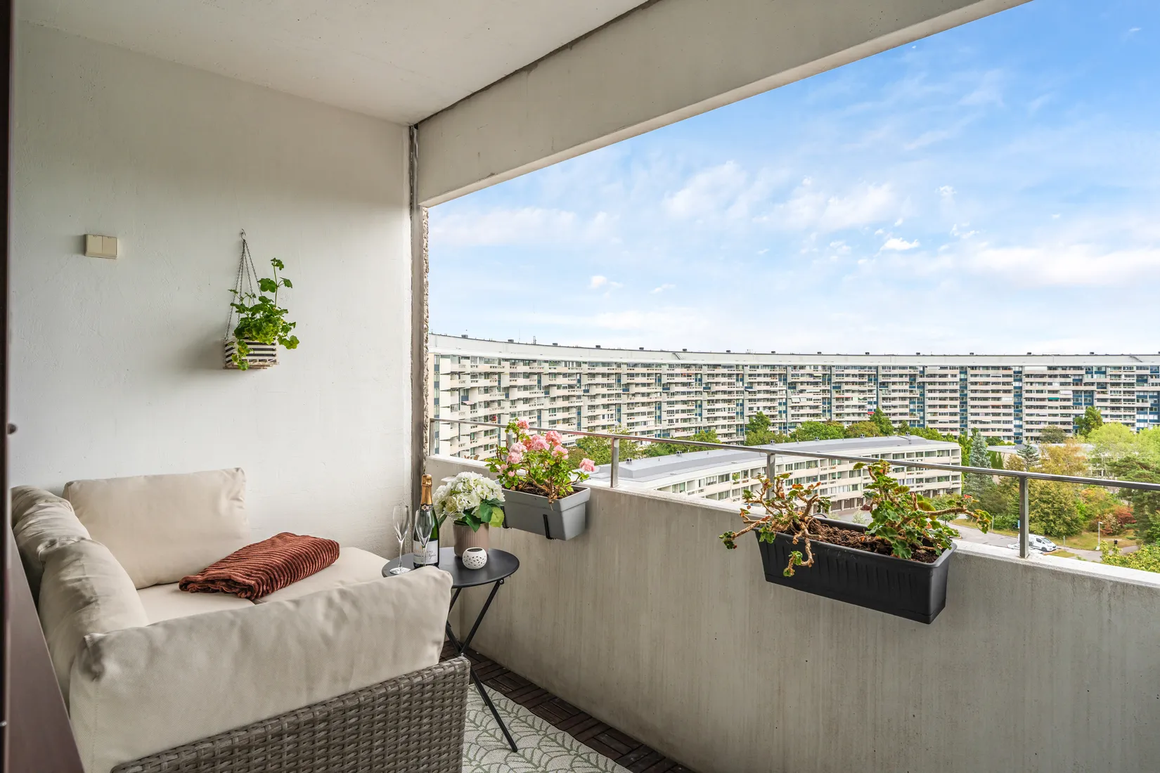 Bostadsrätt, Kometvägen 23, högst upp, Grindtorp, Täby