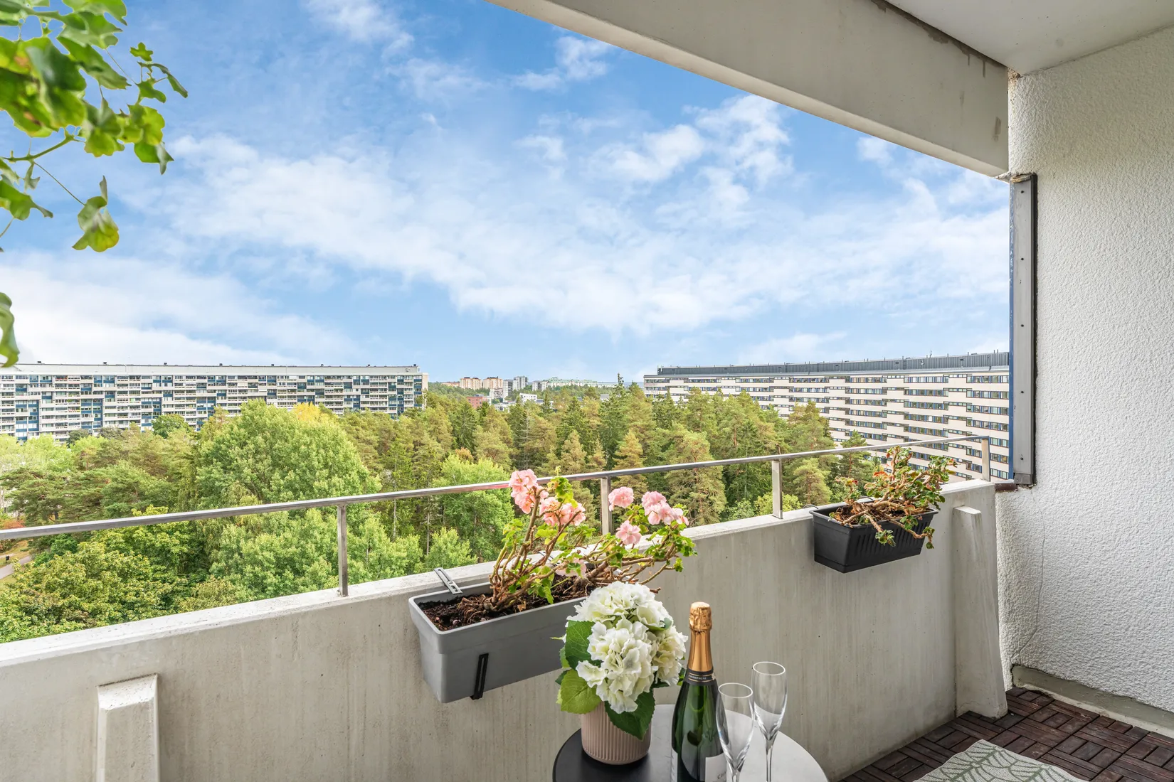 Bostadsrätt, Kometvägen 23, högst upp, Grindtorp, Täby