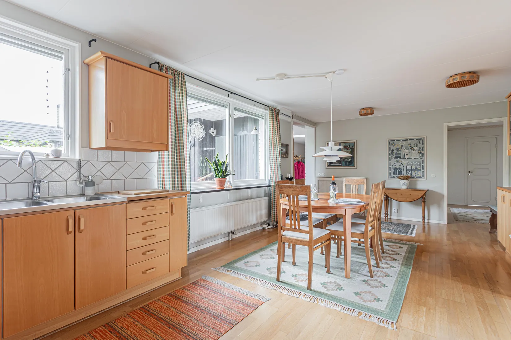 Villa, Ploggatan 15, Hammarby, Västerås