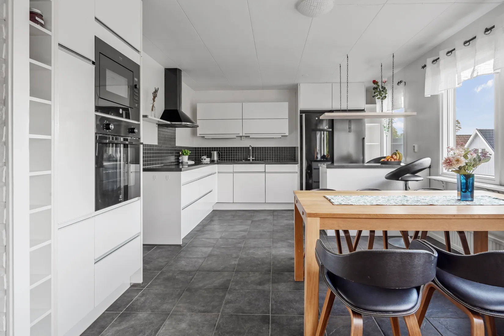 Radhus, Brännskogsvägen 23, Fresta, Upplands Väsby