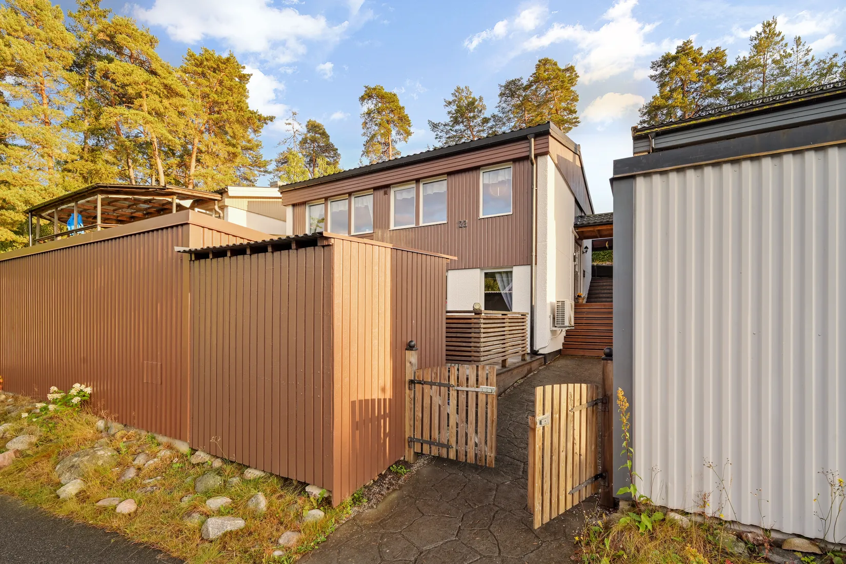 Radhus, Brännskogsvägen 23, Fresta, Upplands Väsby