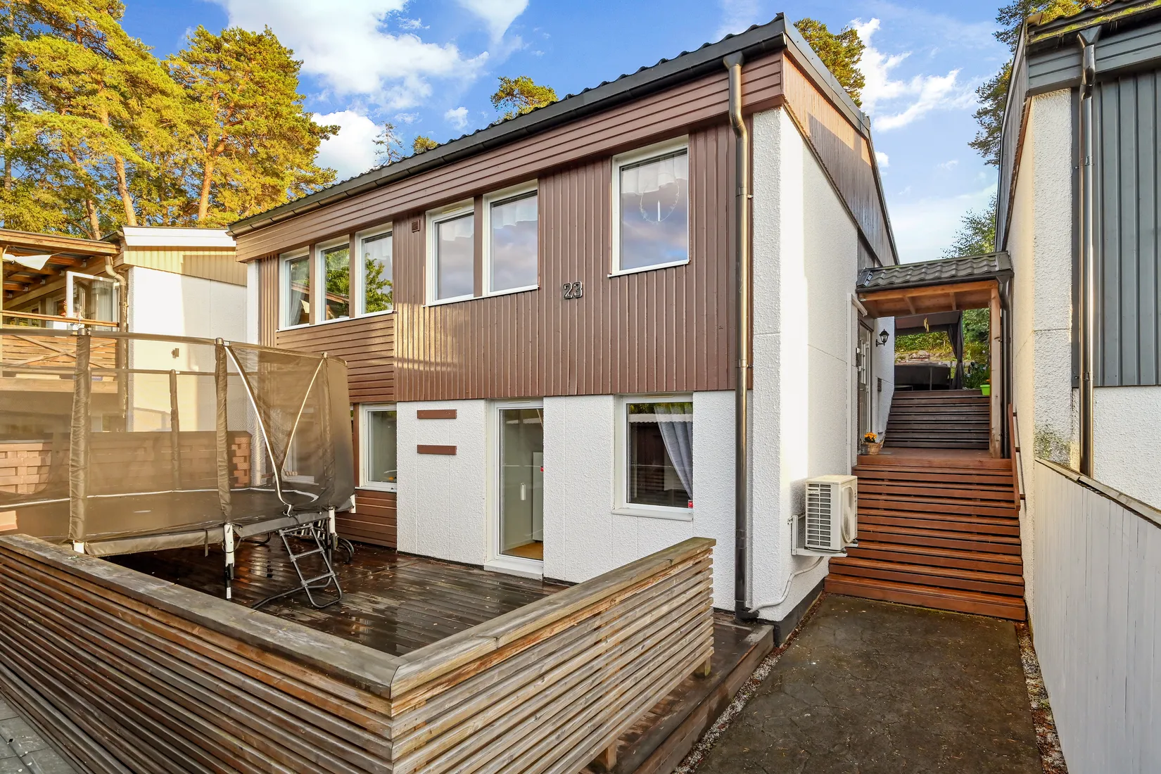 Radhus, Brännskogsvägen 23, Fresta, Upplands Väsby