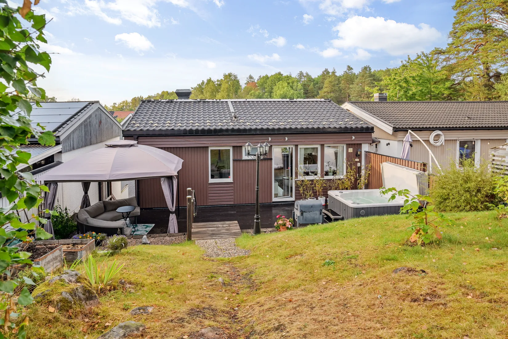 Radhus, Brännskogsvägen 23, Fresta, Upplands Väsby