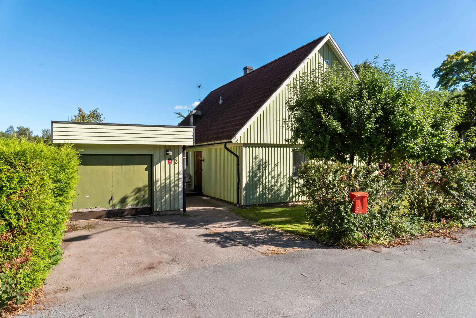 Villa, Linvägen 2, Älmsta centralt, Norrtälje