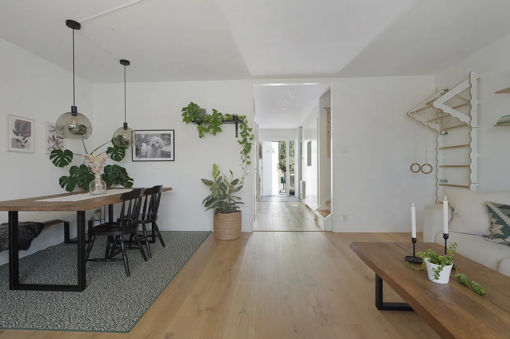 Radhus, Flygarvägen 255, Barkarby, Järfälla