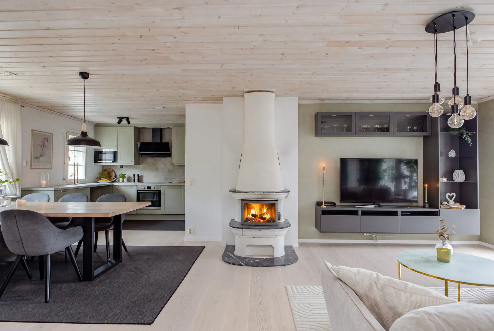 Villa, Fotbollsgatan 17, Gröngarn, Enköping
