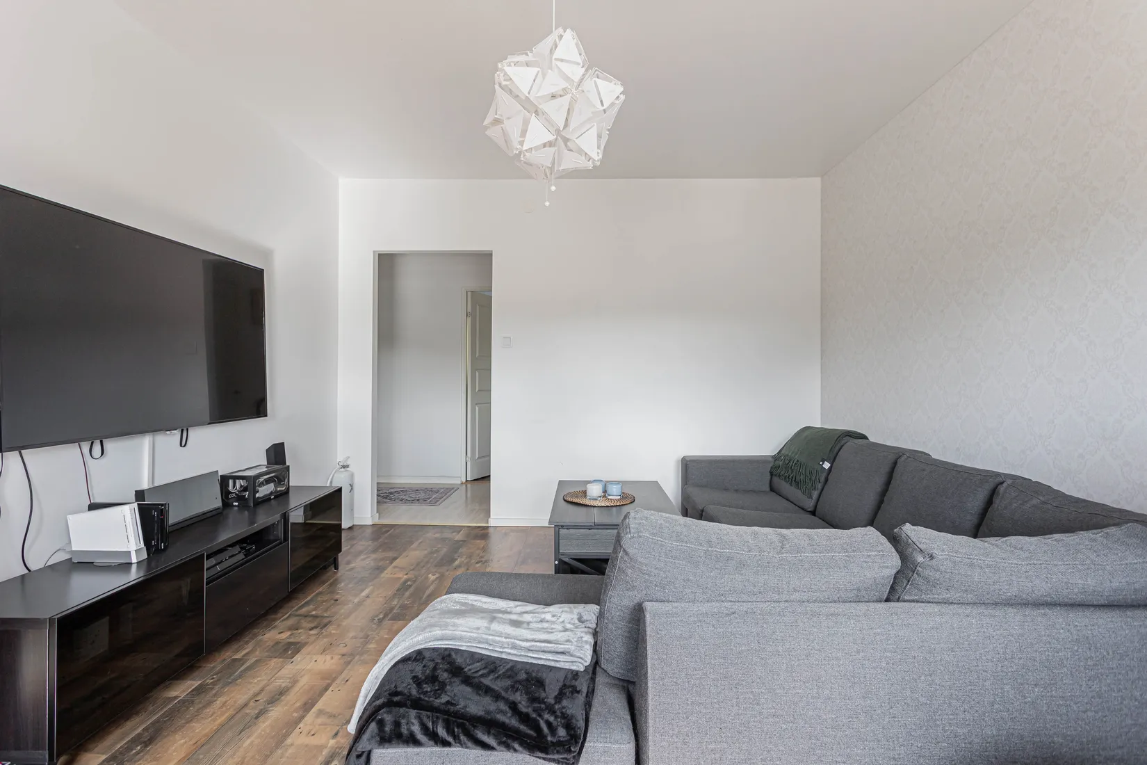 Bostadsrätt, Bergslagsvägen 121C, Kolsva, Köping
