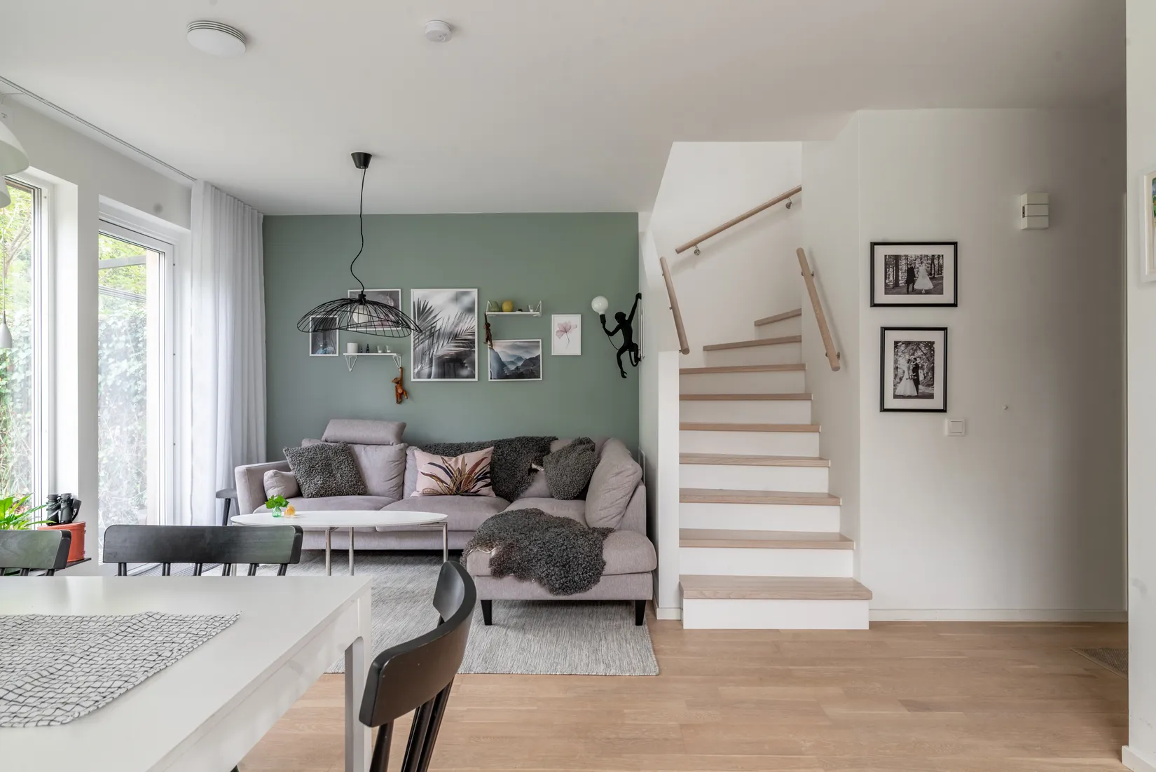 Radhus, Valthornsgatan 6A, Hestra, Borås