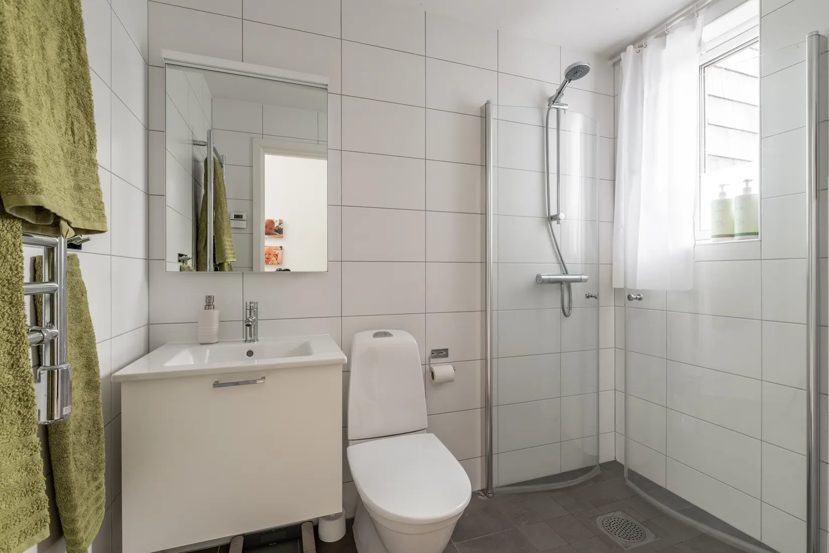 Radhus, Valthornsgatan 6A, Hestra, Borås