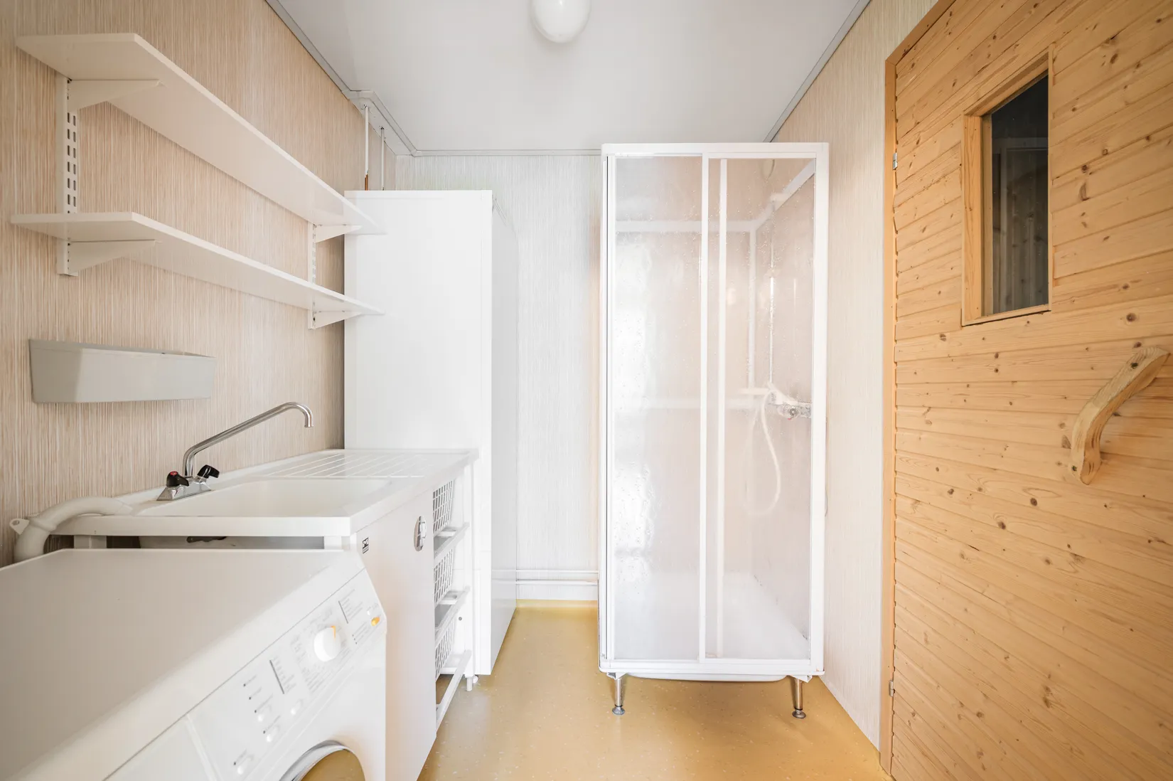 Radhus, Glimmerstigen 23, Lillsjön - Kungsängen, Upplands-Bro