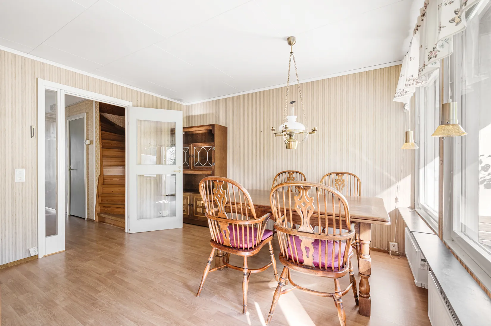 Radhus, Glimmerstigen 23, Lillsjön - Kungsängen, Upplands-Bro