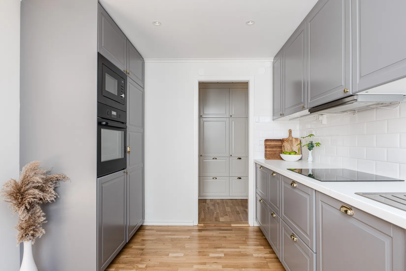 Villa, Kapellvägen 5, Centrum, Enköping