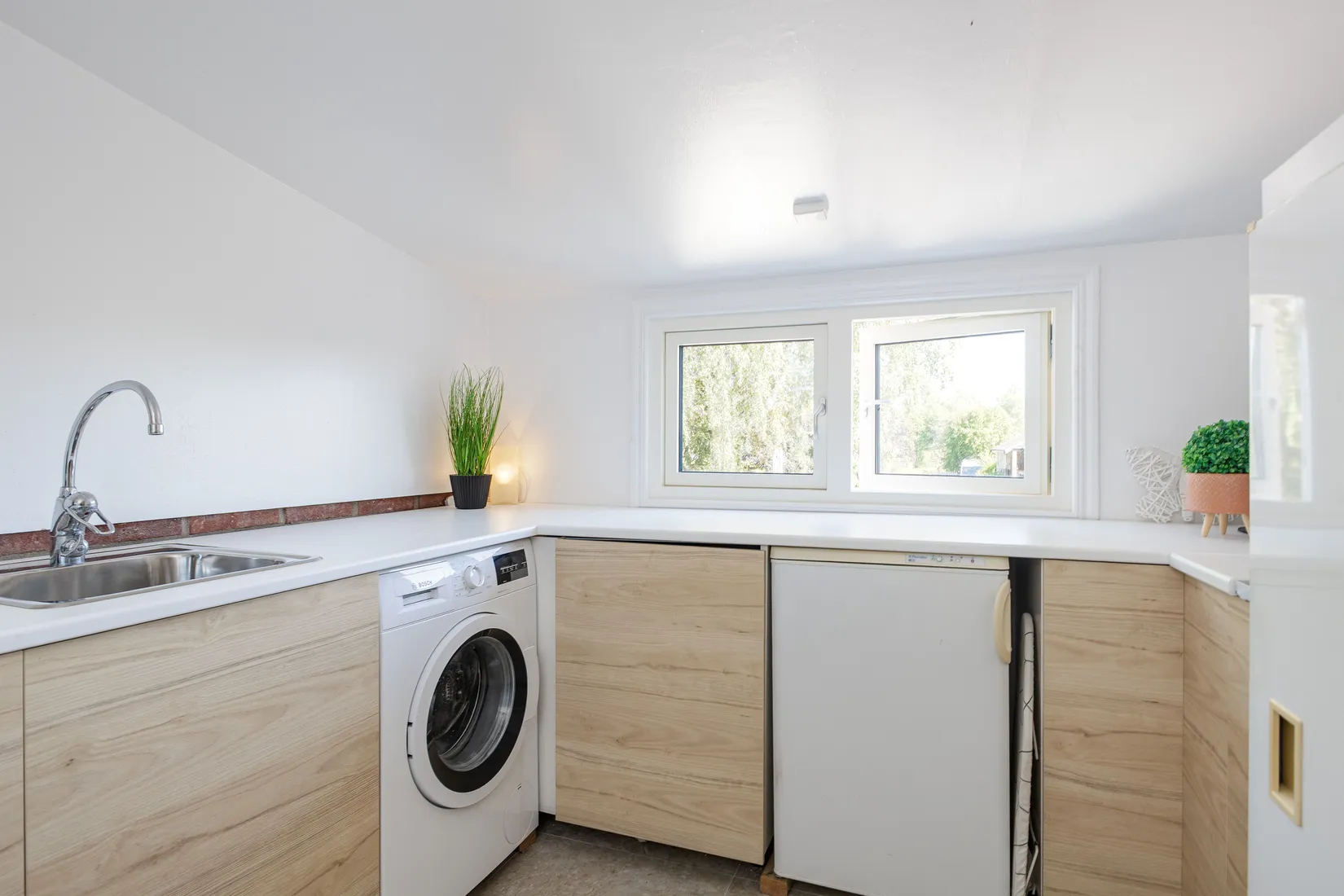 Villa, Kapellvägen 5, Centrum, Enköping