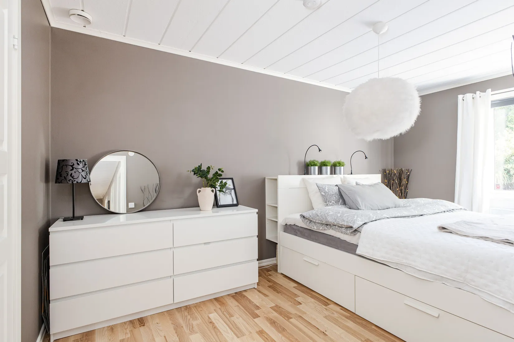Villa, Kapellvägen 5, Centrum, Enköping