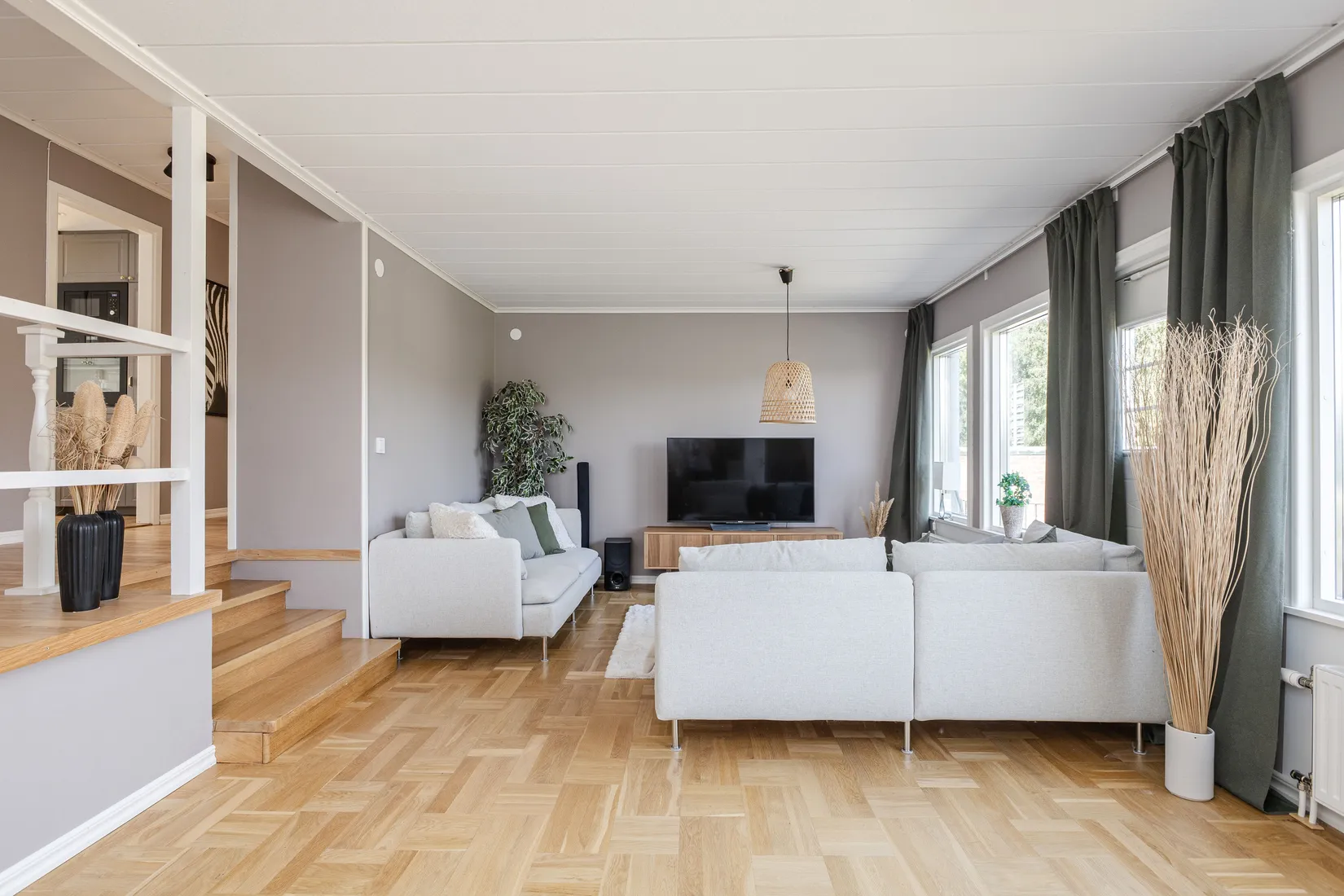Villa, Kapellvägen 5, Centrum, Enköping