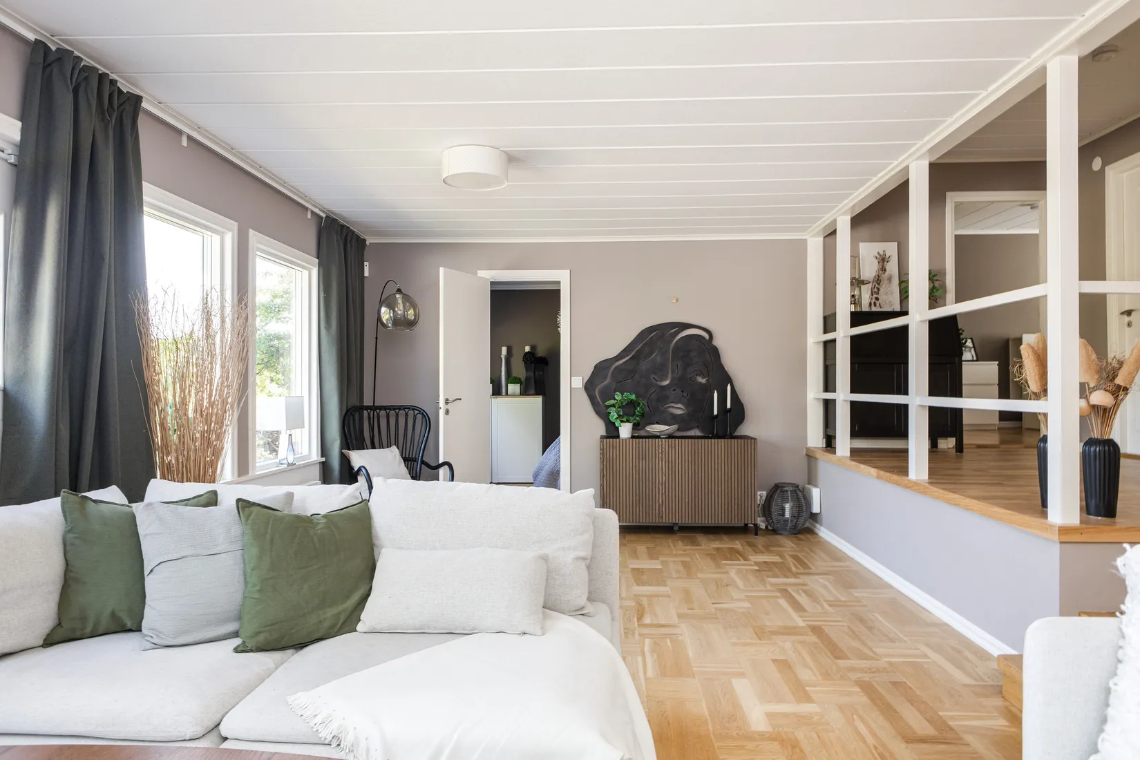Villa, Kapellvägen 5, Centrum, Enköping