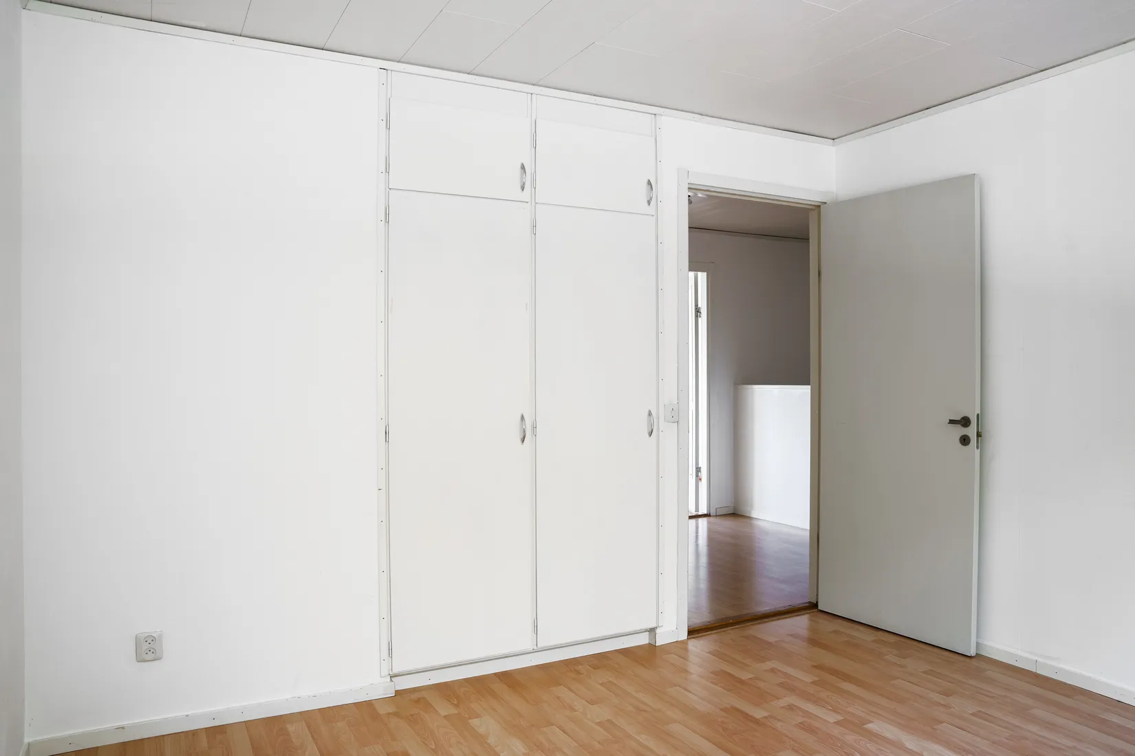 Villa, Ringduvegatan 24, Råby, Västerås