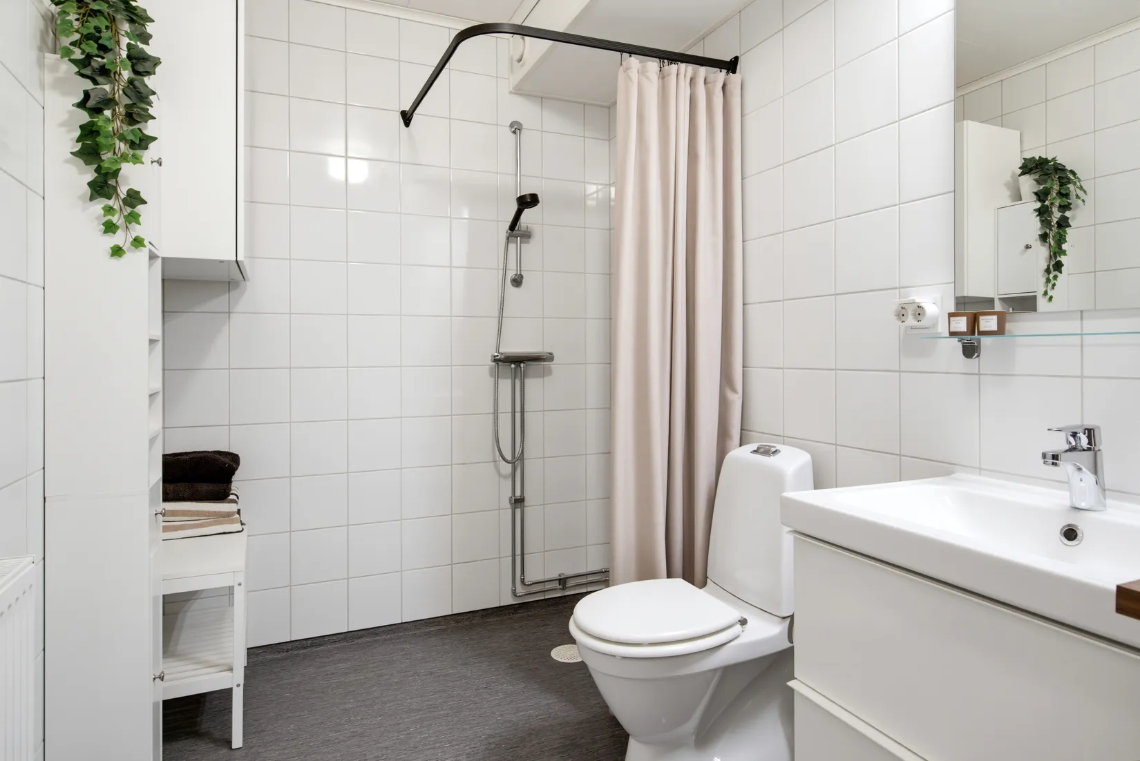 Bostadsrätt, Regnmolnsvägen 6B, Fullerö Hage, Uppsala