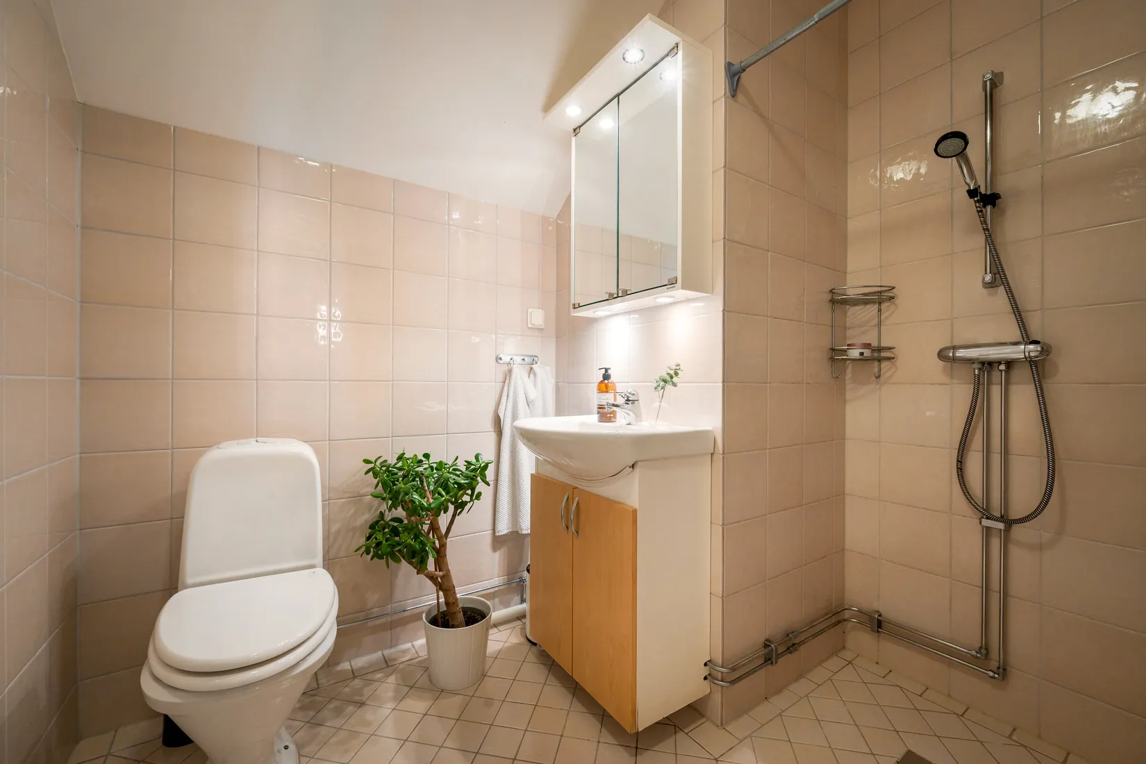 Bostadsrätt, Piongränd 6E, Eknäs, Nacka