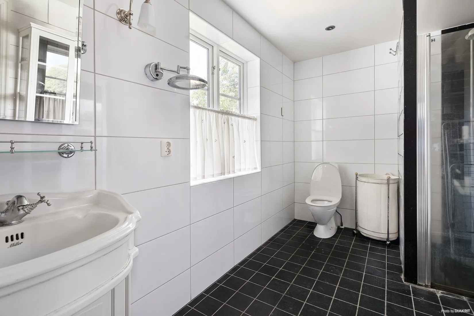 Villa, Nyckelhultsvägen 34, Estabo/Åsbro, Askersund