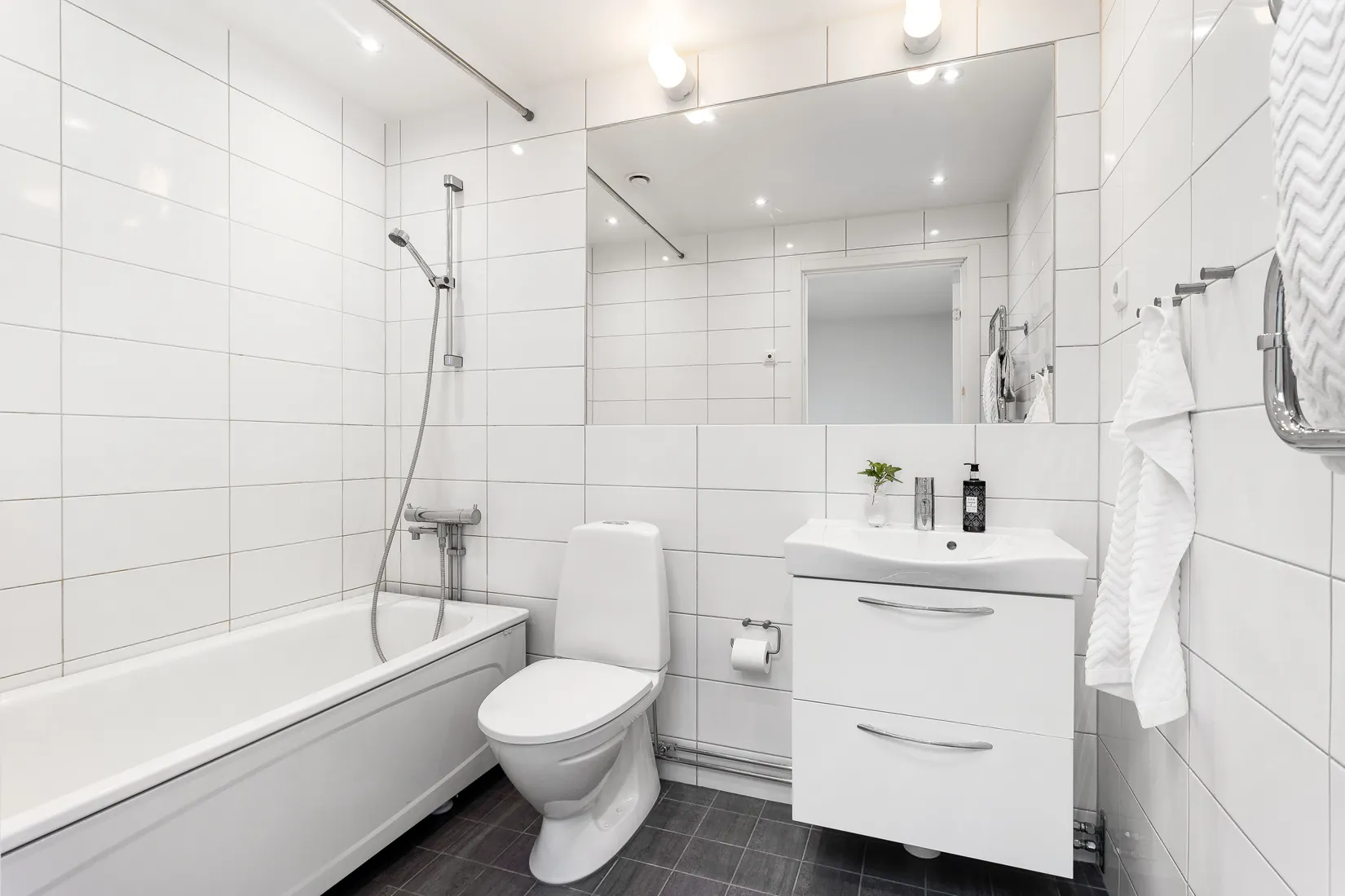 Radhus, Askängsbacken 40, Bromma / Mariehäll, Stockholm