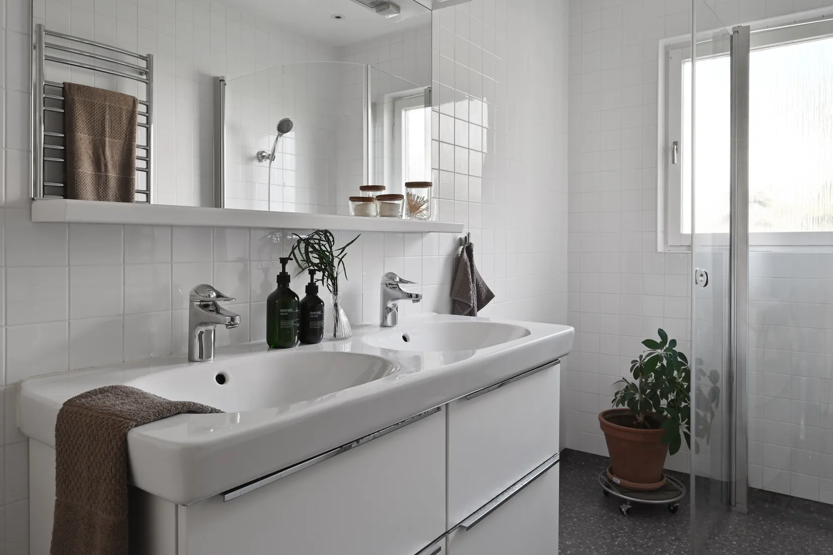 Villa, Linnés väg 10B, Häggvik, Sollentuna