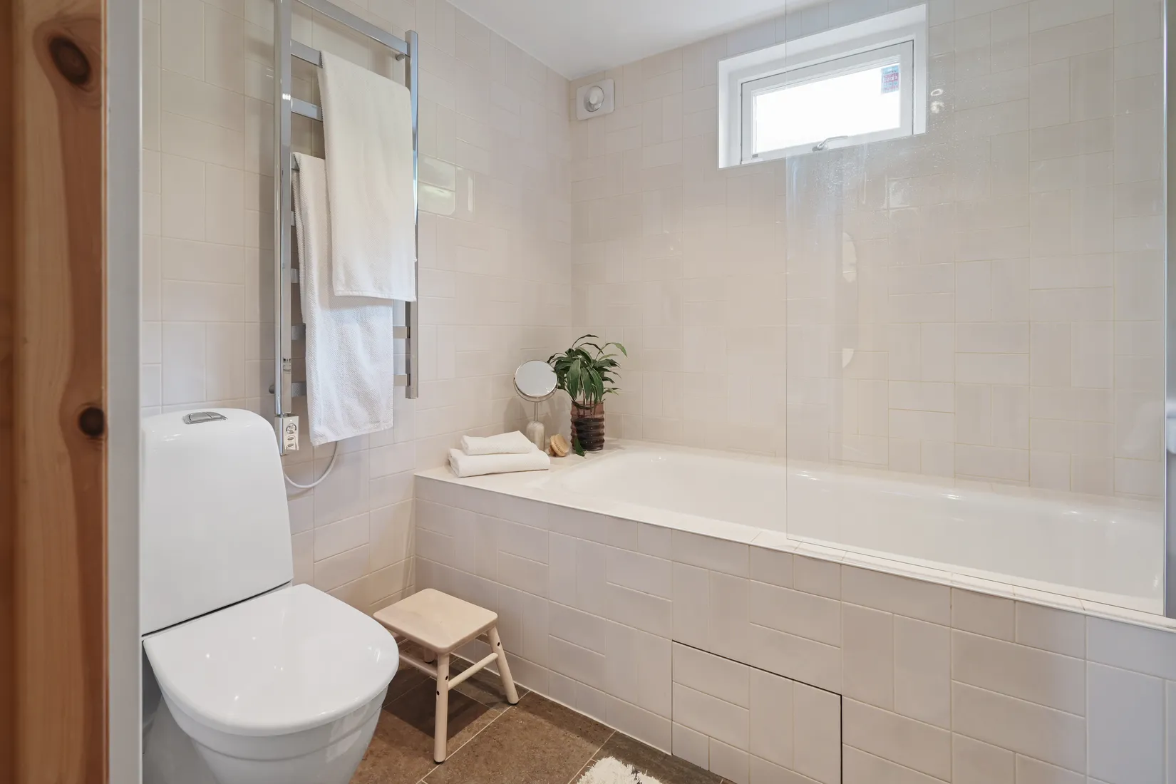 Villa, Linnés väg 10B, Häggvik, Sollentuna