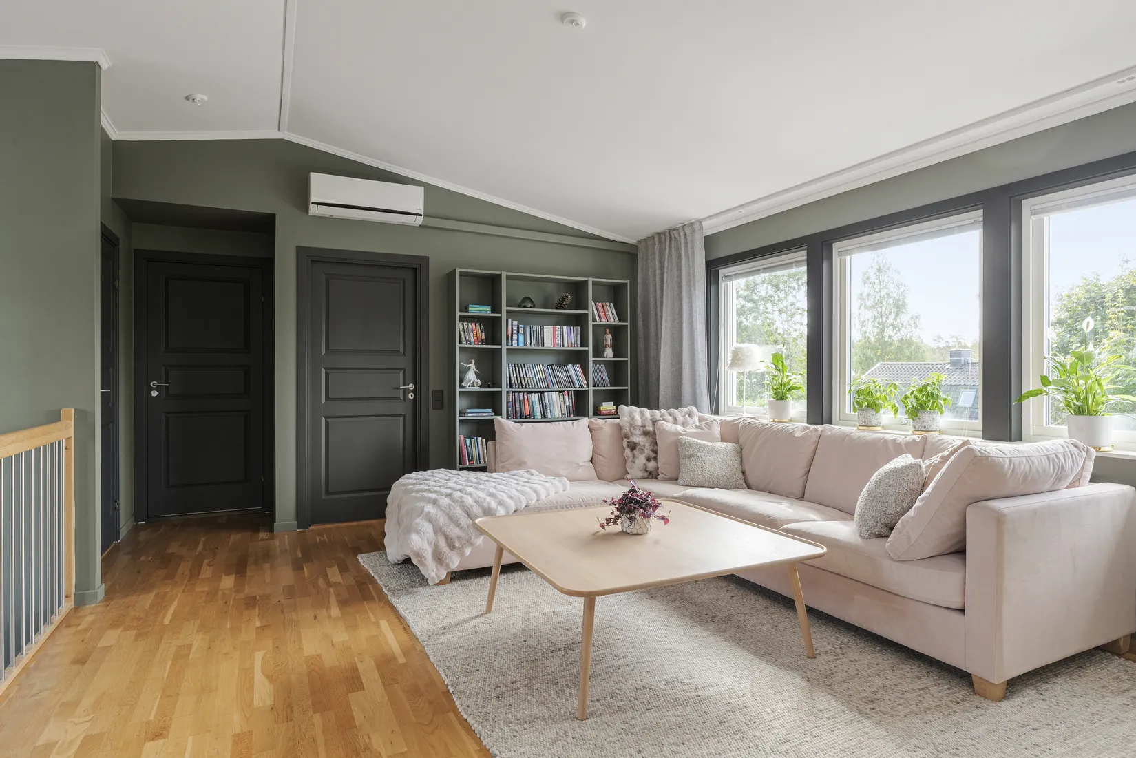 Villa, Odensvägen 46, Täby Kyrkby, Täby